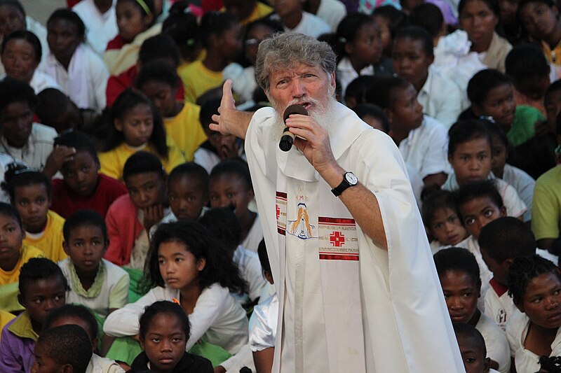 Pedro (Peter) Opeka kliče k uporu