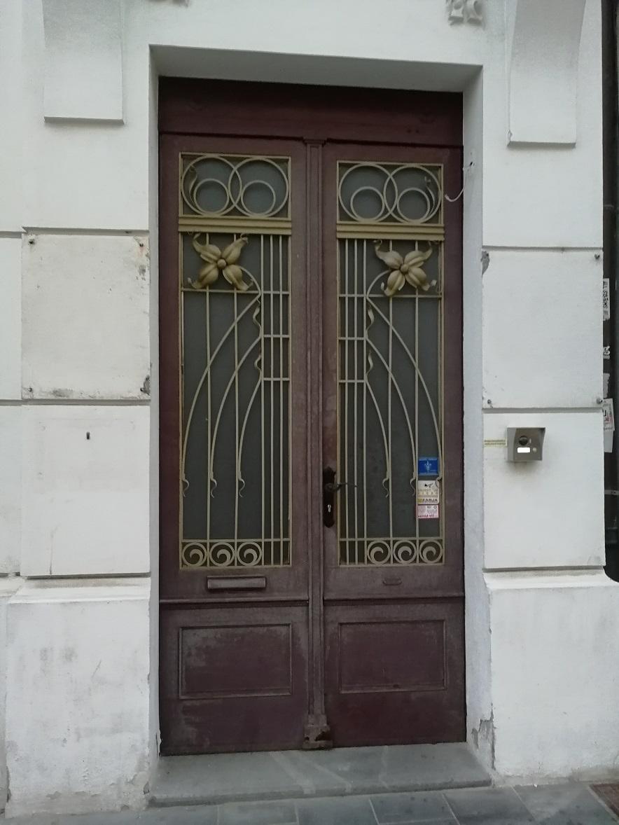 Danes se je iz Ljubljane izselil Ruski kulturni center
