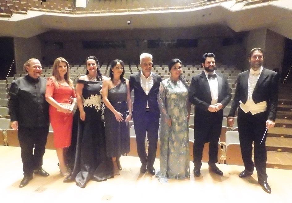 Ana Netrebko in Jusif Ejvazov po koncertu še ostala na odru