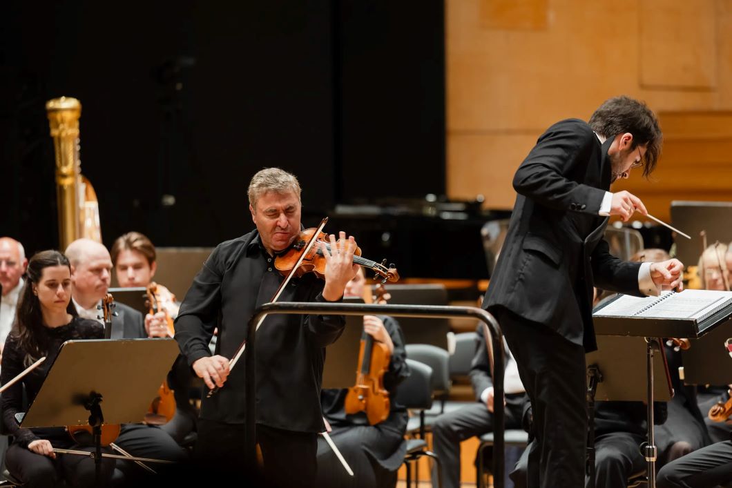 Maksim Vengerov navdušil s Sibeliusom na 73. Ljubljana Festivalu