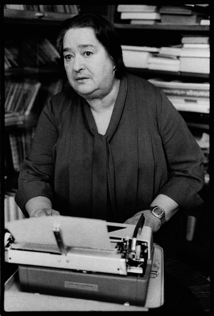 Nove knjige Mladinske knjige o samih domačih avtoricah in avtorjih